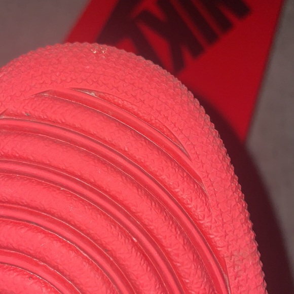 Nike Air Jordan 1 High - Picture 9 of 10